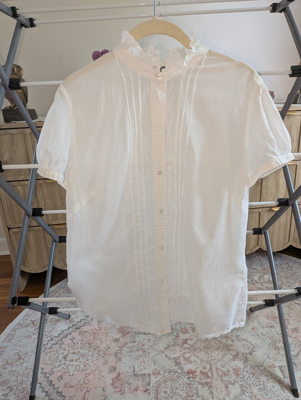 Ann Taylor White Ruffle-Trim Short Sleeve Blouse